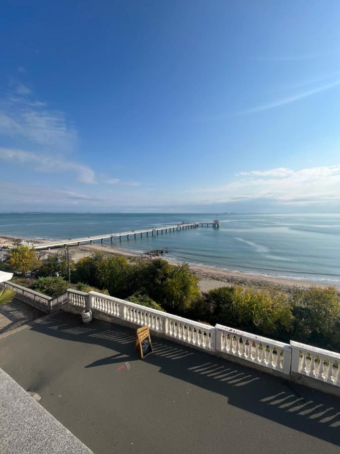 Azzurro Premium Apartment On Bulevard Bogoridi Burgas Zewnętrze zdjęcie