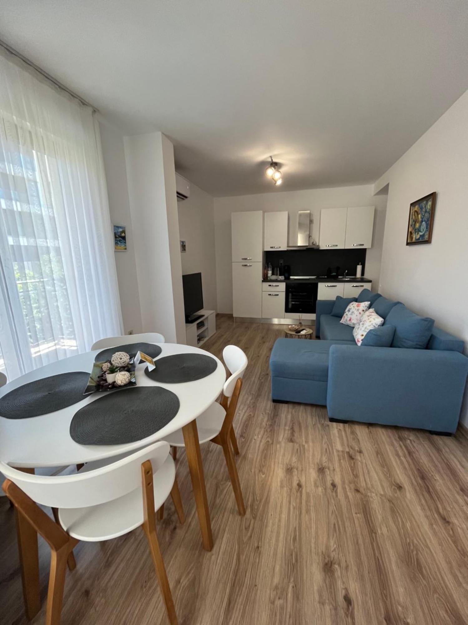 Azzurro Premium Apartment On Bulevard Bogoridi Burgas Zewnętrze zdjęcie