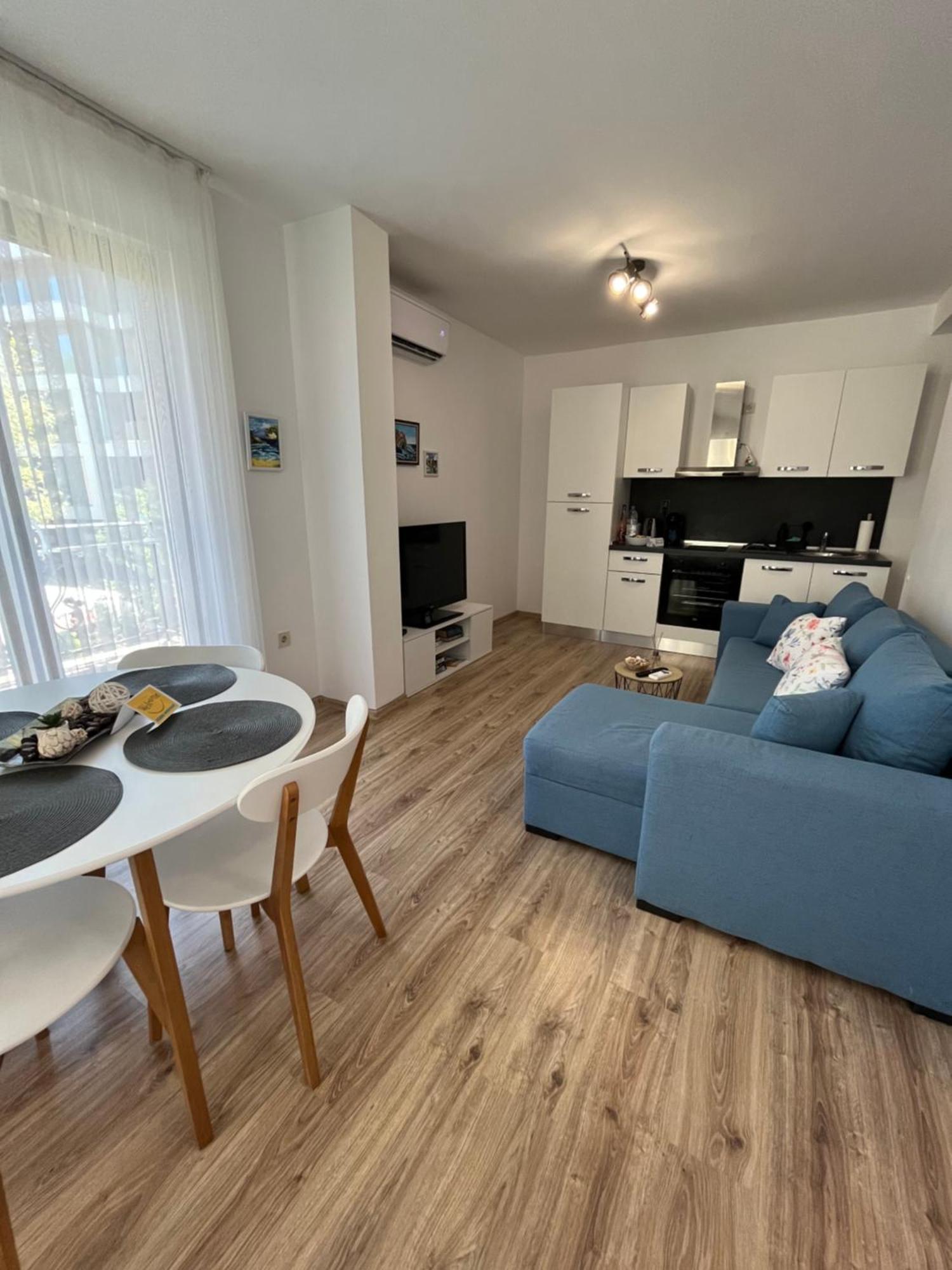 Azzurro Premium Apartment On Bulevard Bogoridi Burgas Zewnętrze zdjęcie
